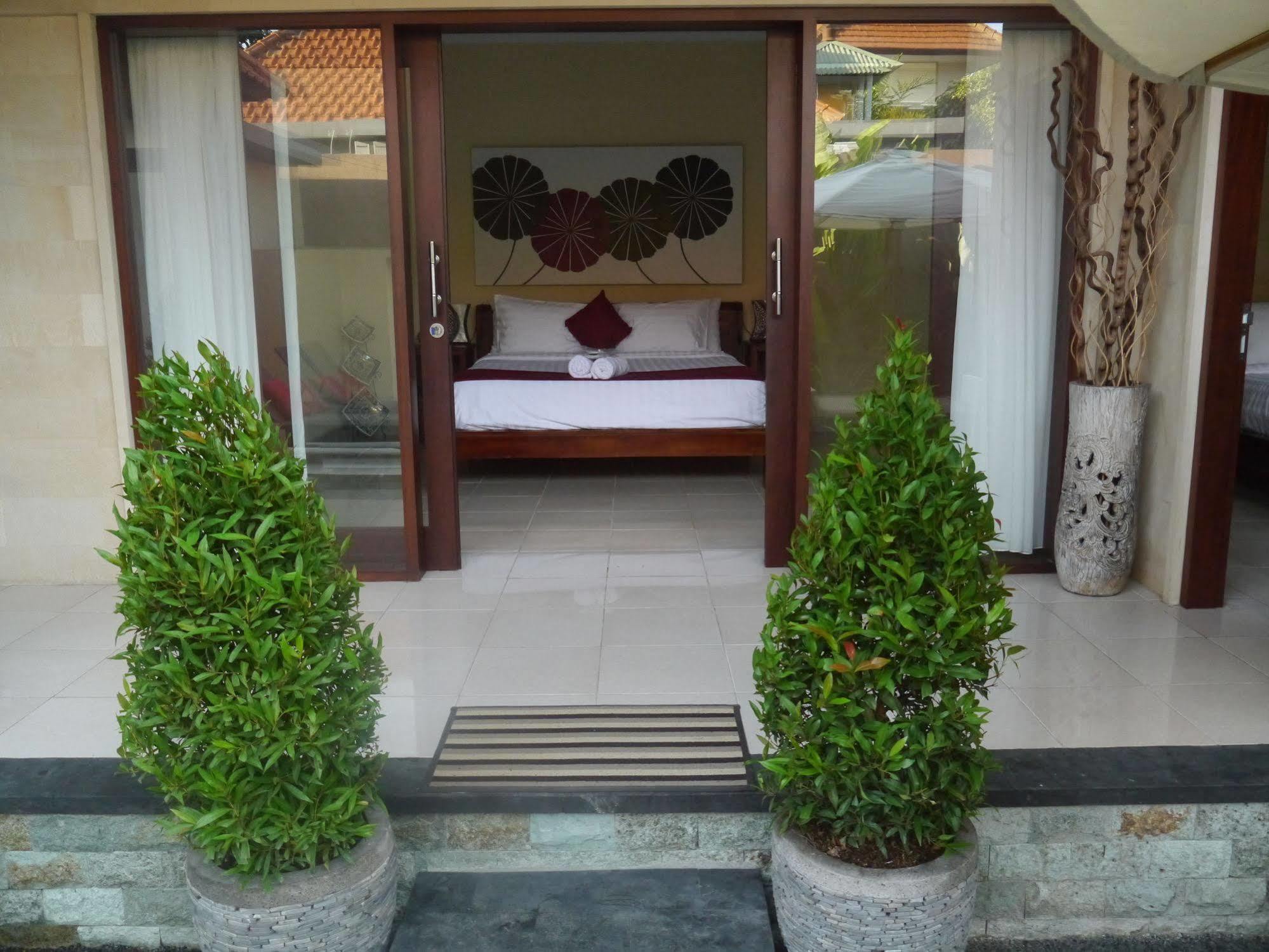 Exquisito Villa Dempasar Exterior foto