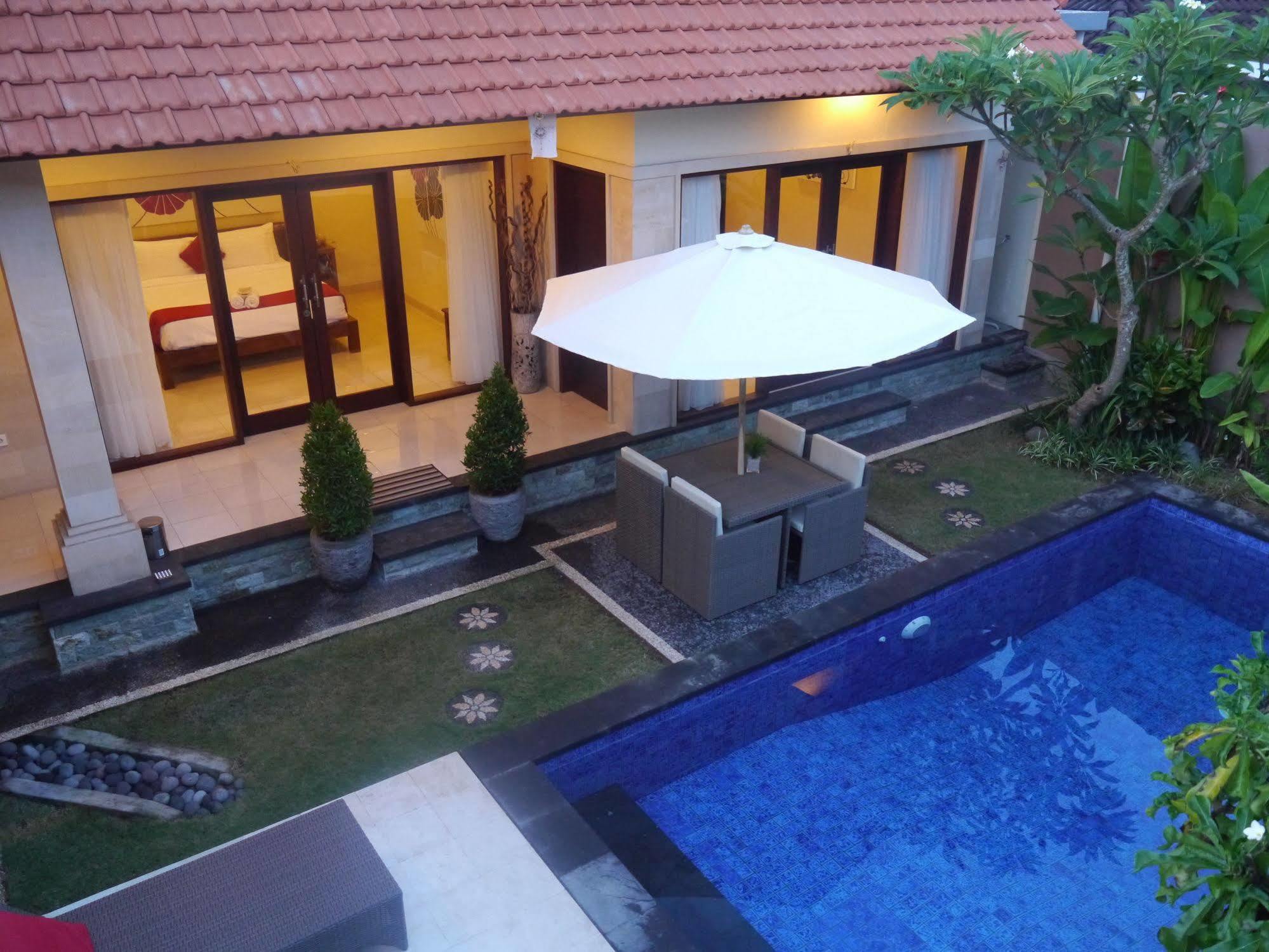 Exquisito Villa Dempasar Exterior foto