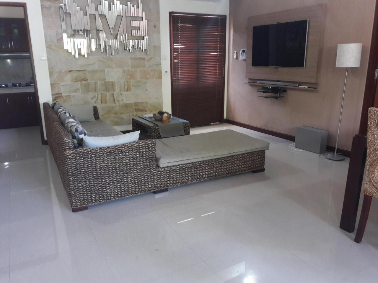 Exquisito Villa Dempasar Exterior foto